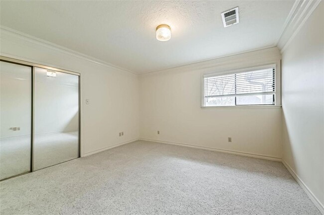 Building Photo - 1410 Osborne Dr