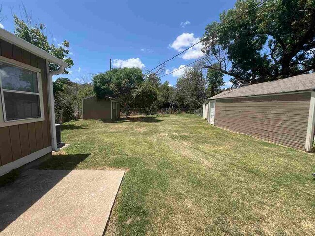 Building Photo - 3110 Barrett Pl