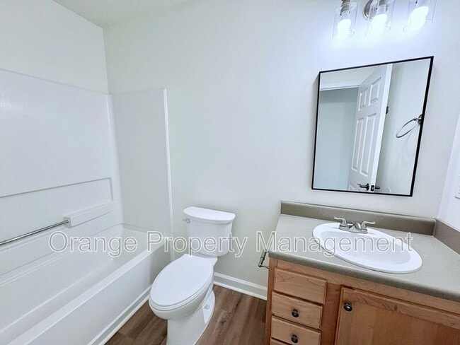 Building Photo - 201 Harts Cove Way