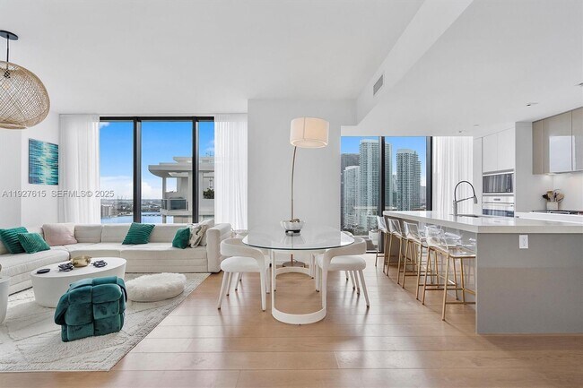 Building Photo - 788 NE 23rd St