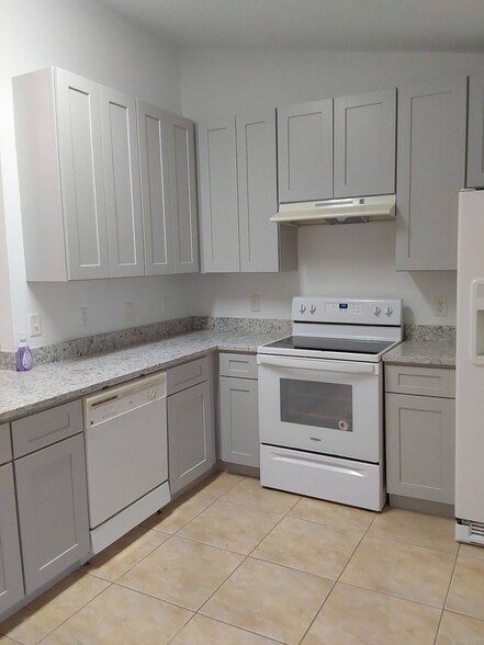 Building Photo - 21 Prospect Ln