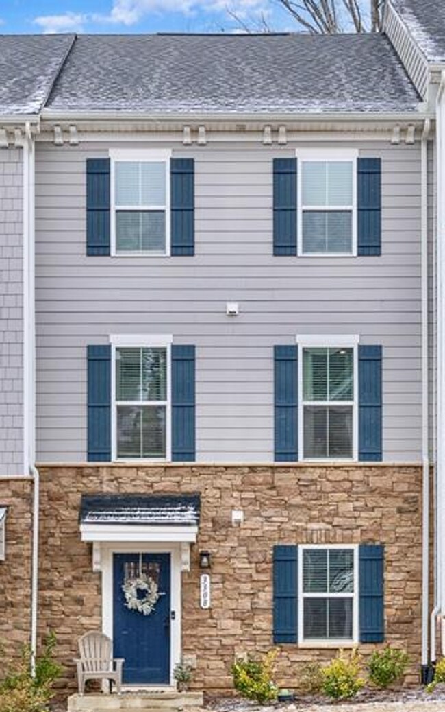 Primary Photo - Modern Townhome in Stone Creek Townhomes