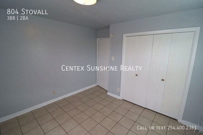 Building Photo - 804 Stovall-