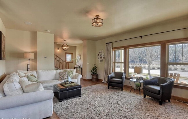 Building Photo - 4047 W Shoreview Ln