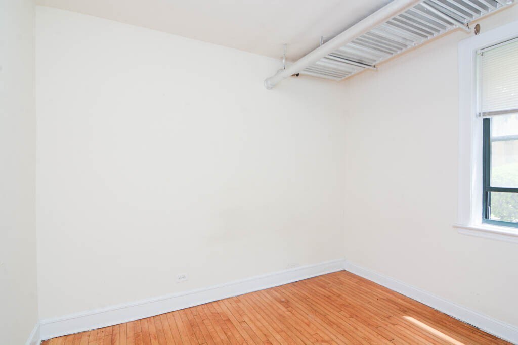 Building Photo - 2338 N Spaulding Ave