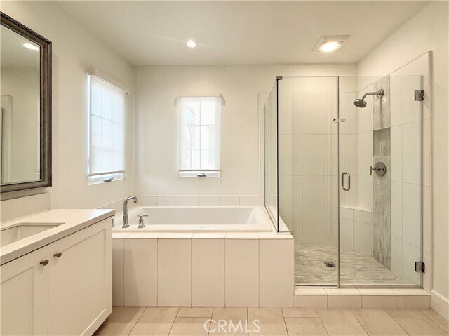Building Photo - 203 Fiore