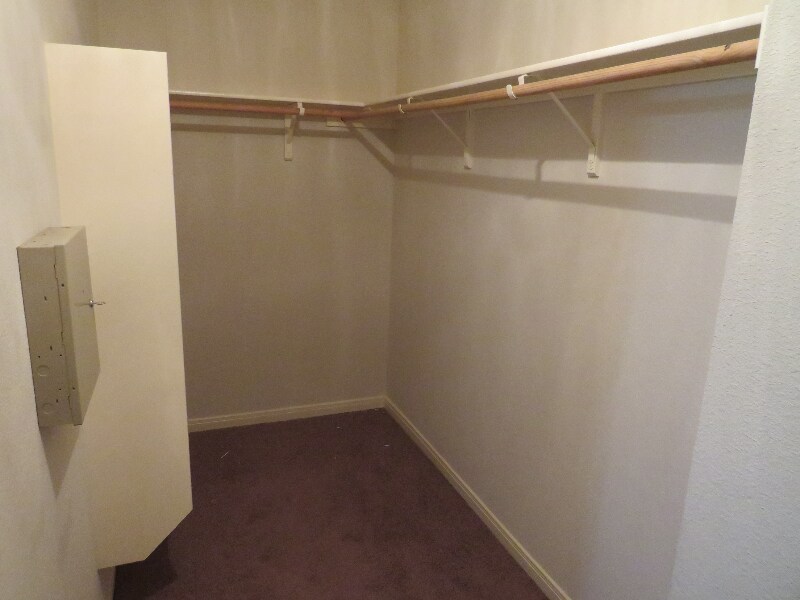 Building Photo - 3918 Southern Grove