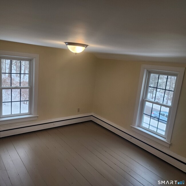 Building Photo - 88 Baker Ln