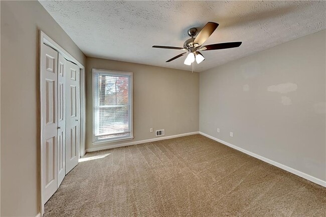 Building Photo - 3021 Wendy Ln