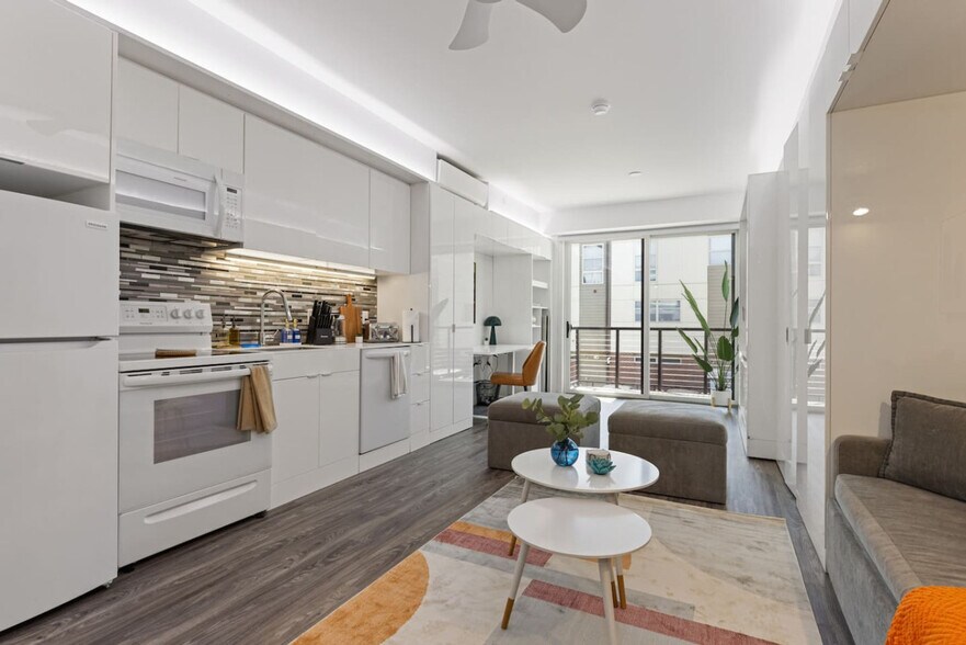 Building Photo - 12607 Larchmere Blvd