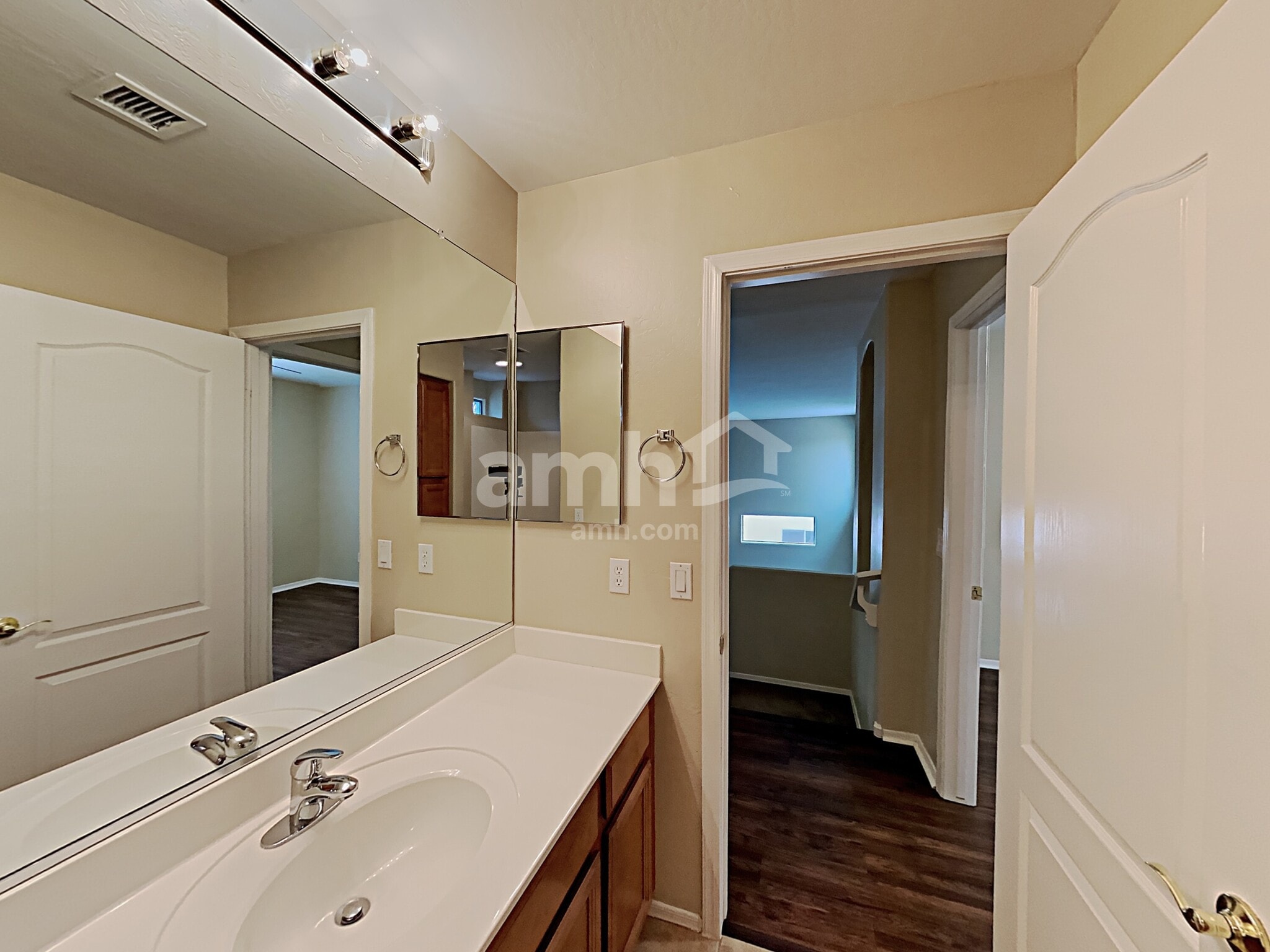 Building Photo - 17015 W Ipswitch Way