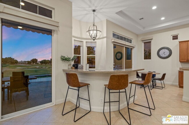 Building Photo - 88 Vía Las Flores