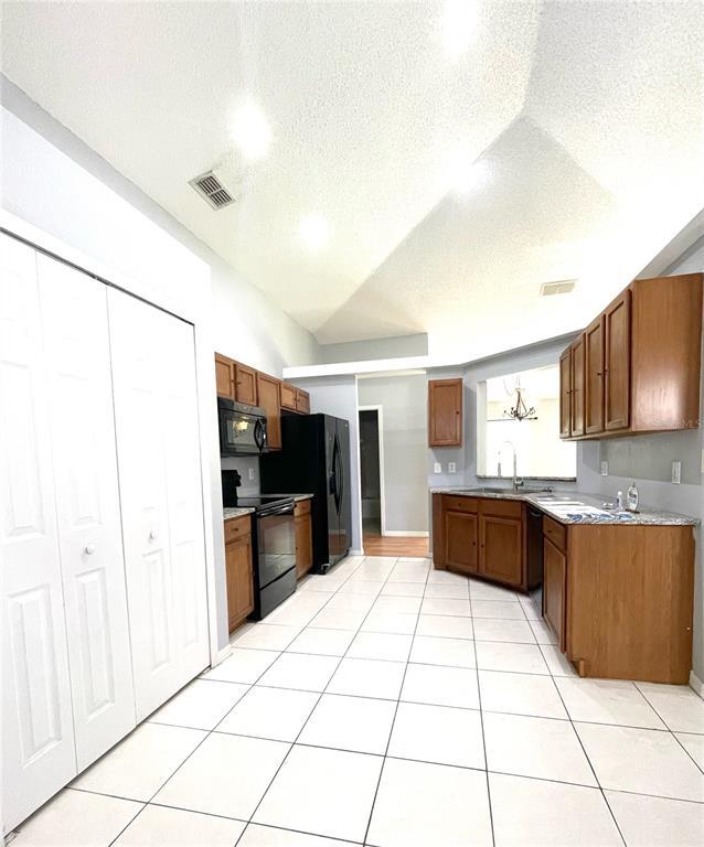 Building Photo - 1421 Teal Ct