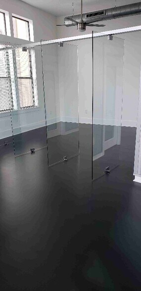 Building Photo - 700 Harbor Bend Rd