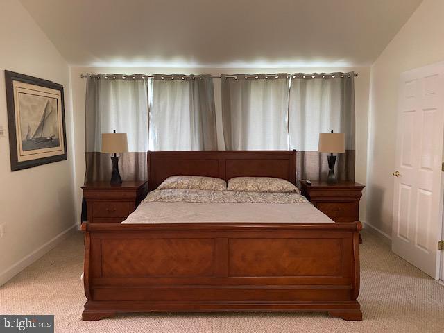 Building Photo - 1420 Riverside Dr