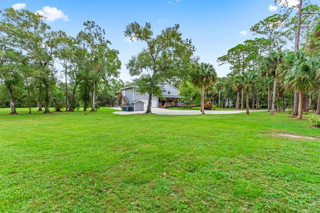 Building Photo - 12151 Old Indiantown Rd