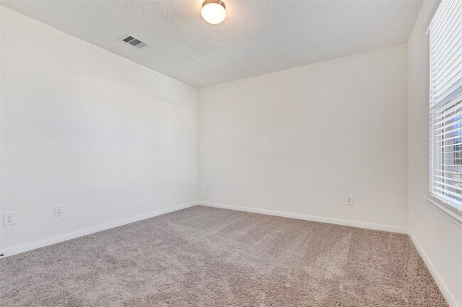 Building Photo - 9423 Castillo Ct