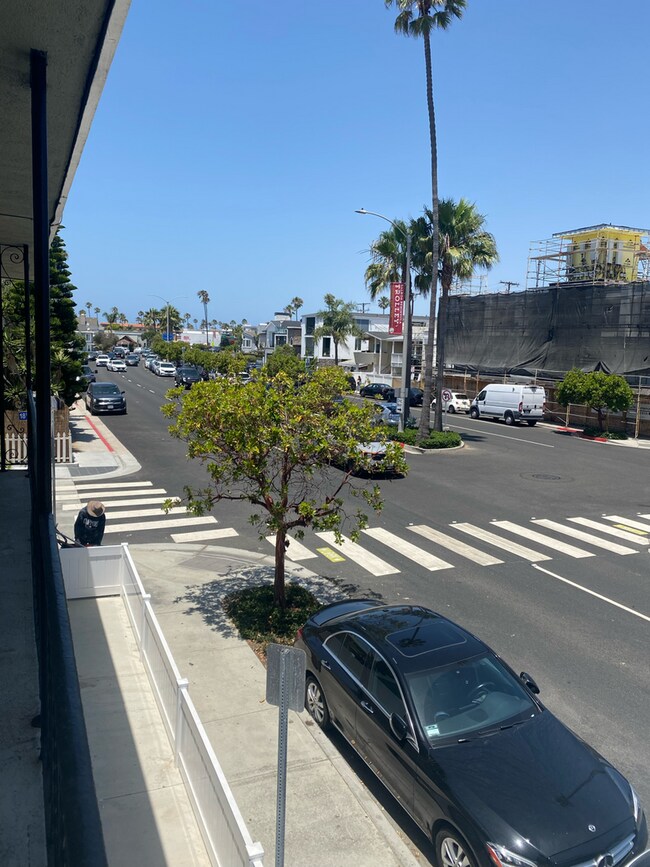Building Photo - 1727 W Balboa Blvd