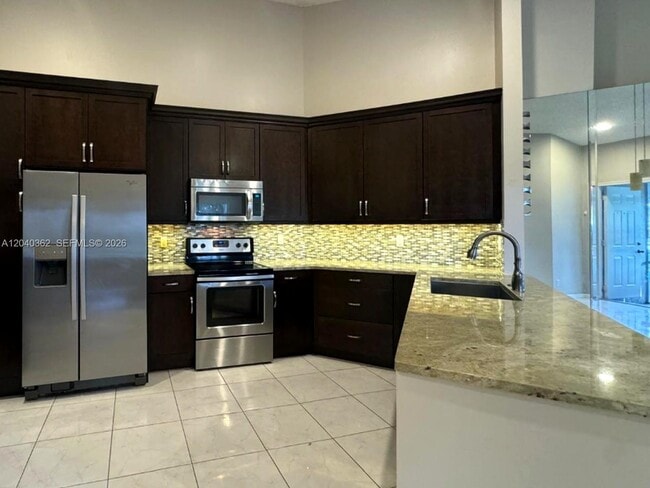 Building Photo - 9238 Vineland Ct
