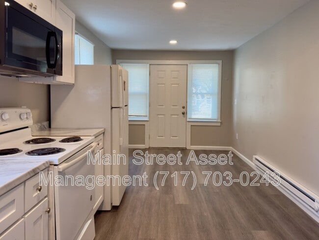 Building Photo - 30 S Wolf St