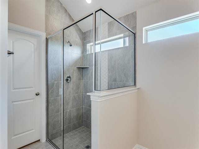 Building Photo - 529 Brozgold Ave