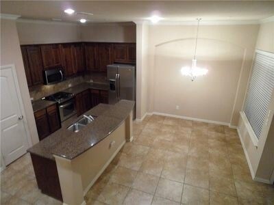 Building Photo - 5321 Locust Dr