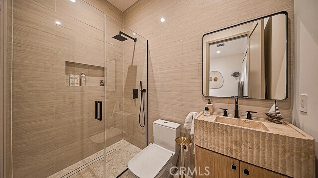 Building Photo - 8840 Ashcroft Ave