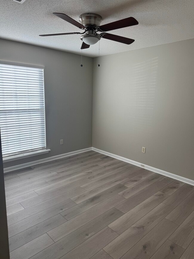 Building Photo - 4929 Whitfall Cove S