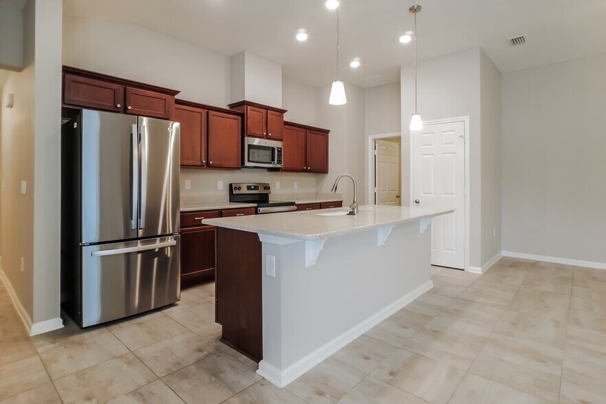 Building Photo - 201 Bluejack Ln