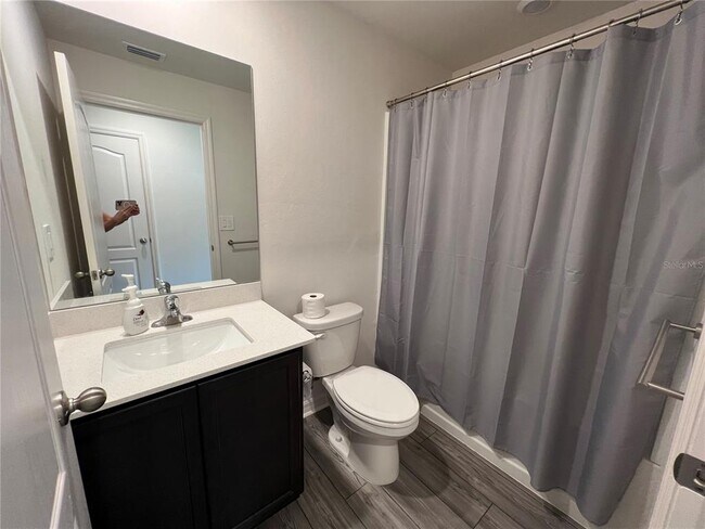 Building Photo - 3936 Basket St