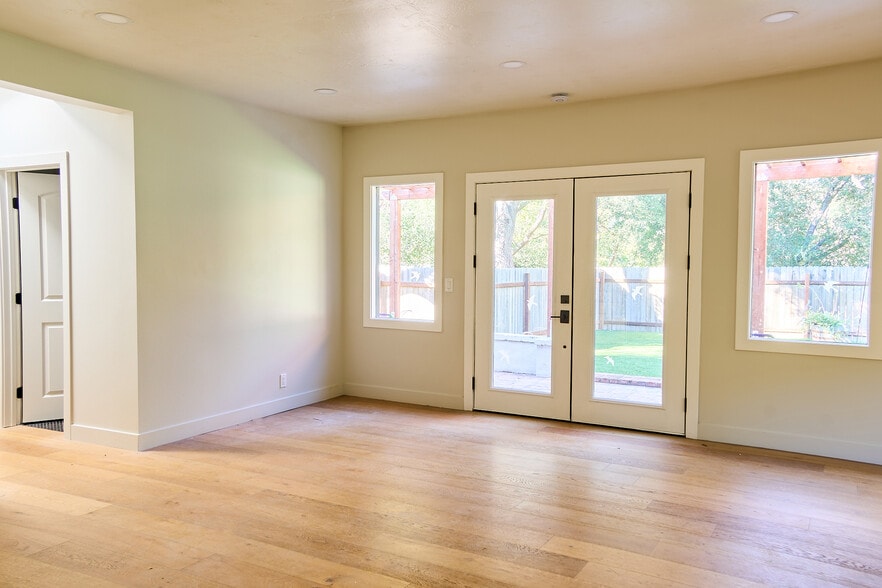 Building Photo - 31660 Pitsch Canyon Rd