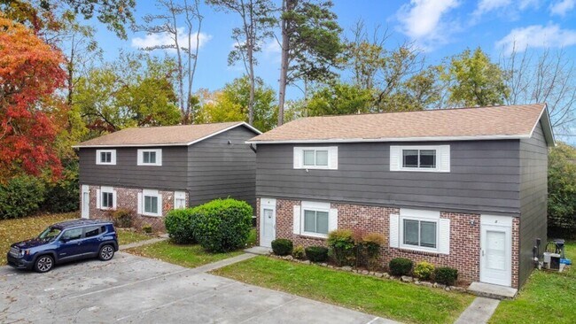 Building Photo - Bridalwood Townhomes