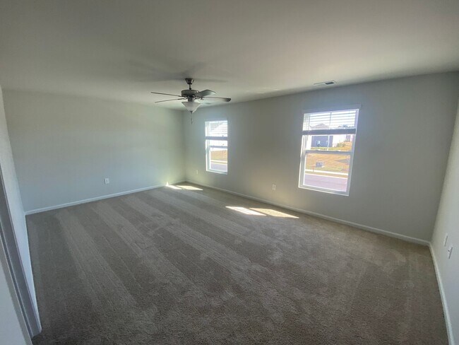 Building Photo - 407 Sea Breeze Dr