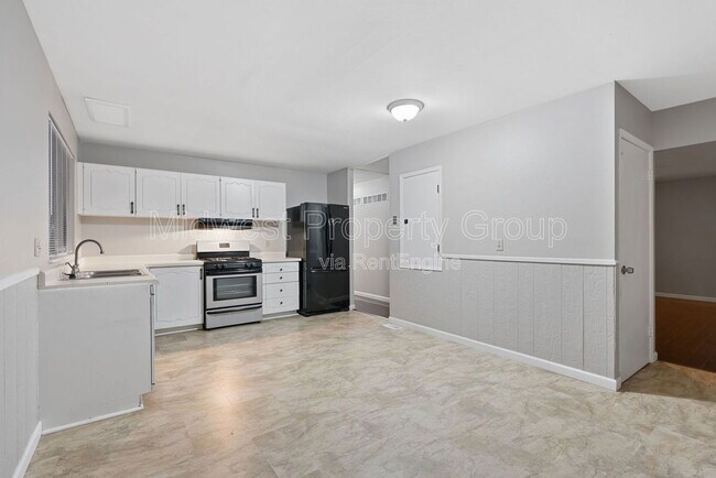 Building Photo - 19 Stone Mill Ln