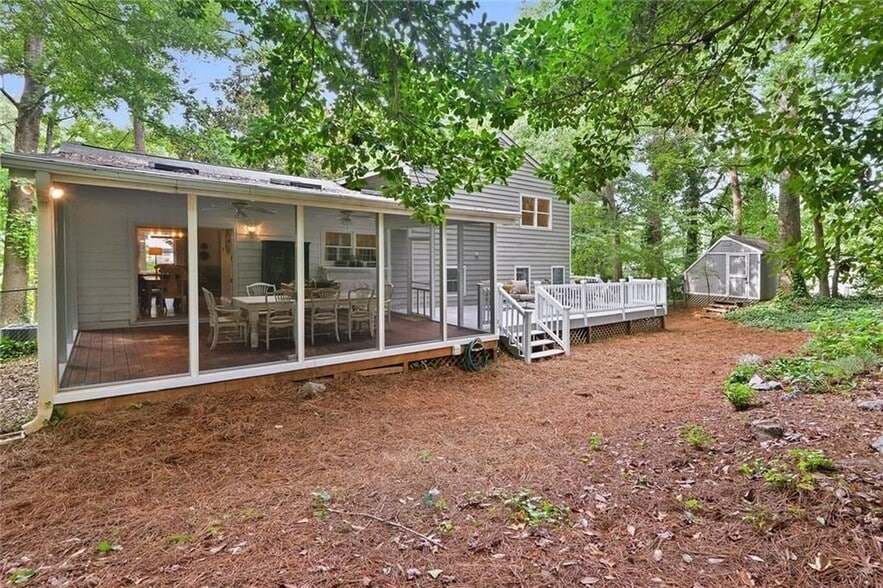 Building Photo - 130 Cains Cove Dr