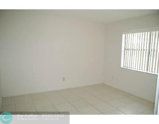 Building Photo - 11000 Royal Palm Blvd
