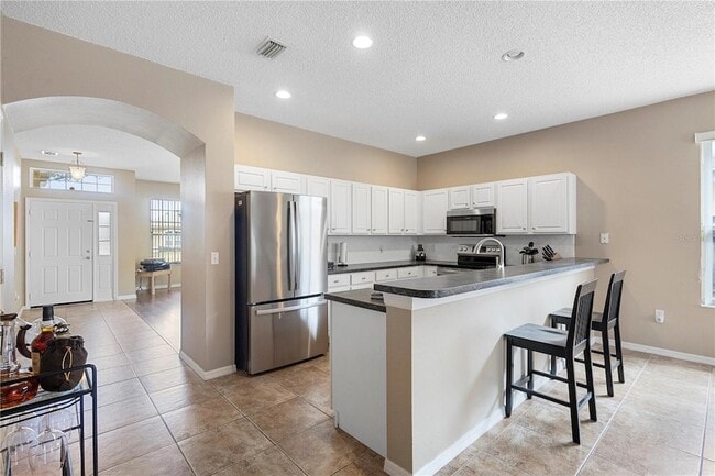 Building Photo - 230 Brassington Dr