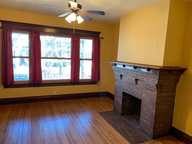 Building Photo - 75 Inwood Pl