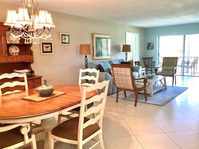 Building Photo - 8962 S Hollybrook Blvd