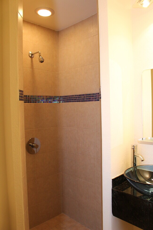 Building Photo - 209-E Eden at Avondale