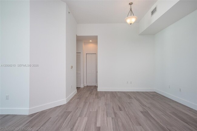 Building Photo - 7900 Harbor Island Dr