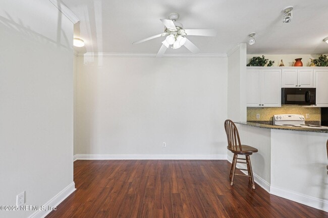 Building Photo - 225 Presidents Cup Way