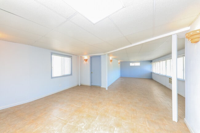 Building Photo - 2953 Manzanita Way