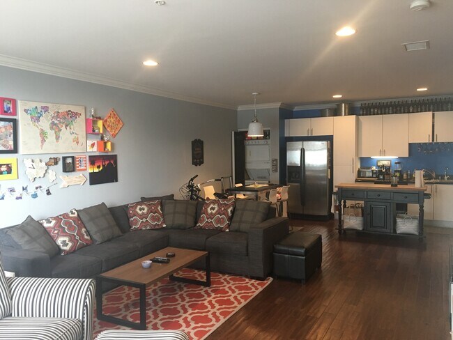 Livingroom3 - 1480 Broadway St