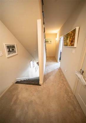 Building Photo - 2745 Troutt Dr