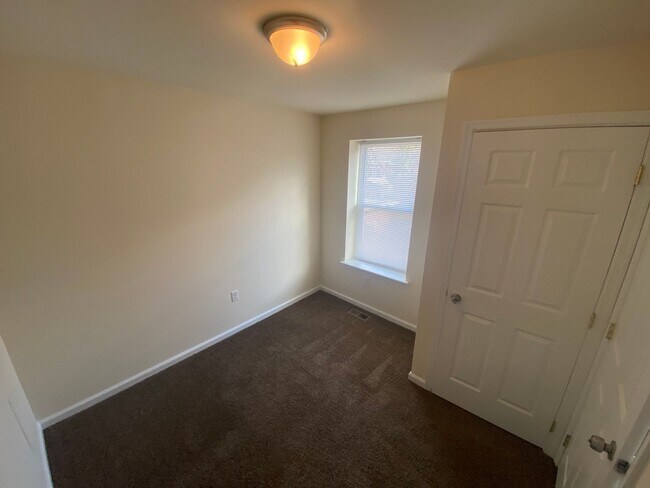 Building Photo - 15 N 50th St