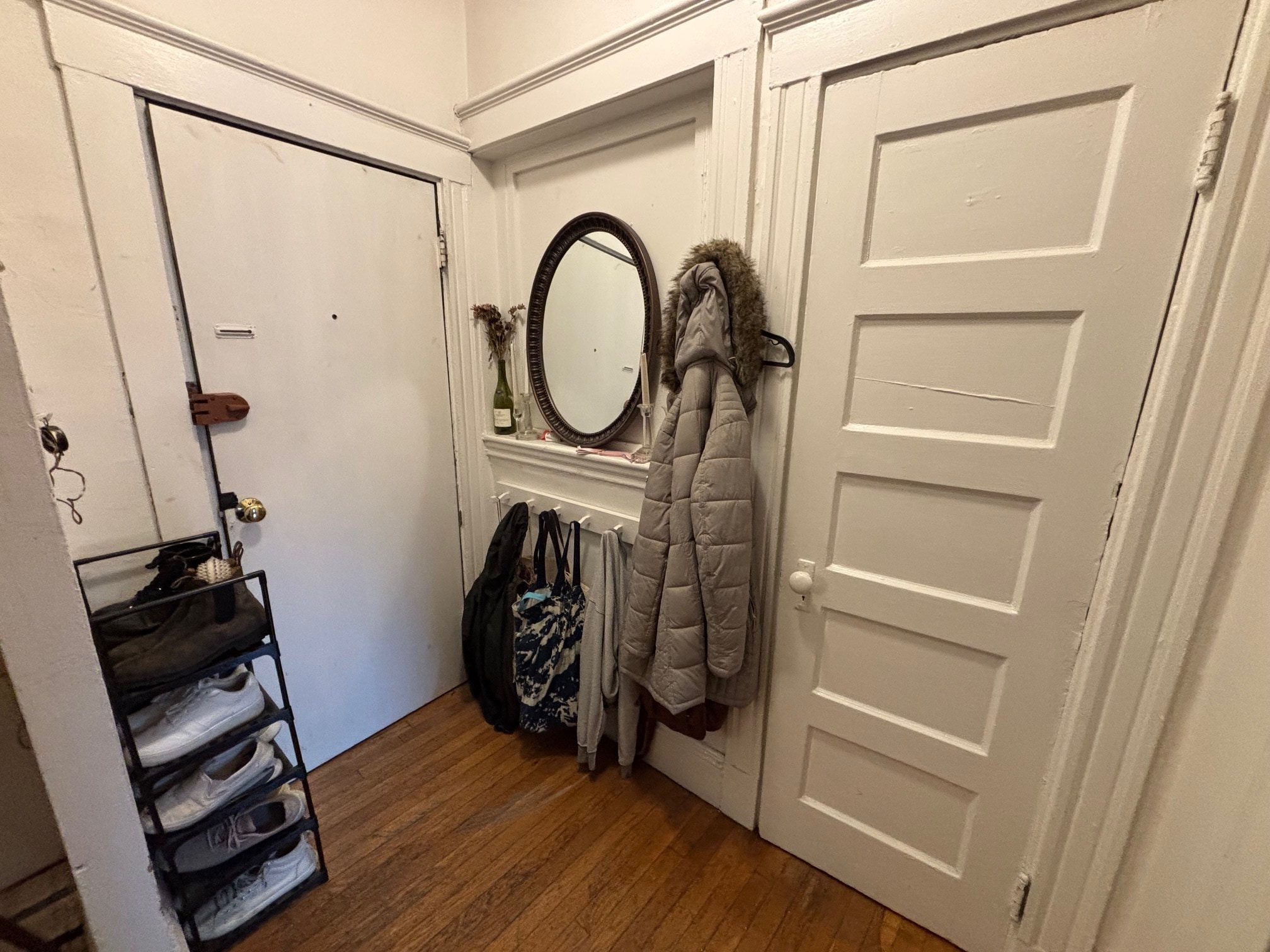 Building Photo - 10 Grove St