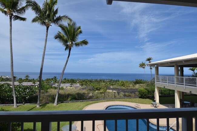 Building Photo - Unfurnished 3 Bedroom 2 Bath Penthouse Condo