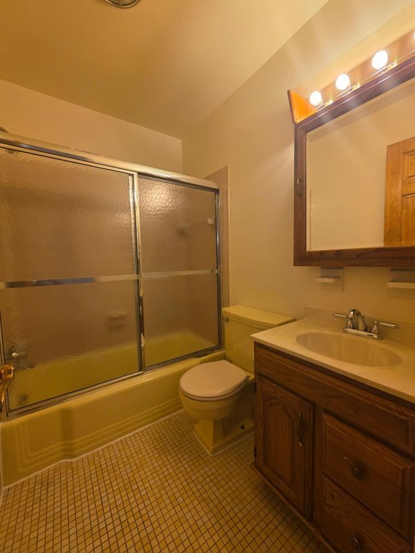 Building Photo - 612 Kenbrook Dr