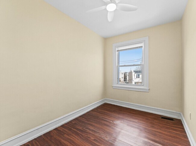 Building Photo - 1943 Stenton Ave